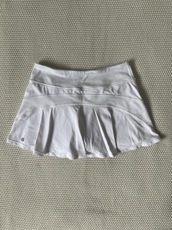 lululemon athletica Dresses & Skirts - Lululemon White Ace Skirt / Skort
